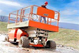 自行越野剪叉車(chē)